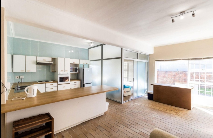 8 Bedroom Property for Sale in Middedorp Western Cape